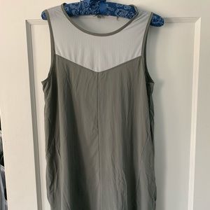 Women’s Toad&Co lightweight gray cover up dress